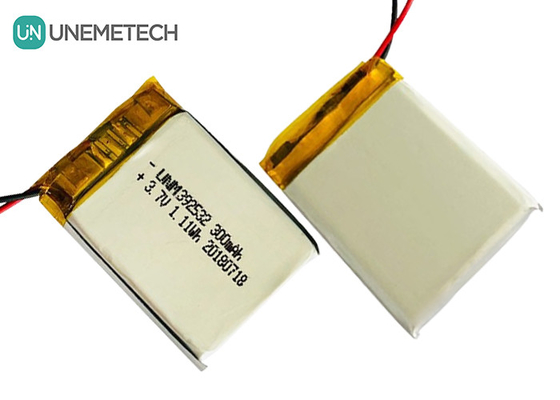 ردیاب GPS باتری پلیمر لیتیوم سفارشی / 3.7V 300mAh 392532 باتری لیپو قابل شارژ
